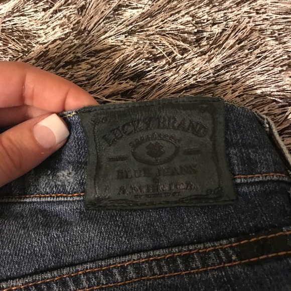 Lucky Jeans - Picture 6 of 8